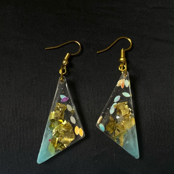 Triangle Dangle earrings - Picture 3 of 4
